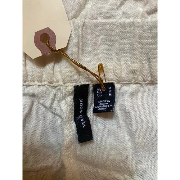 White Linen Shorts - Picture 4 of 7